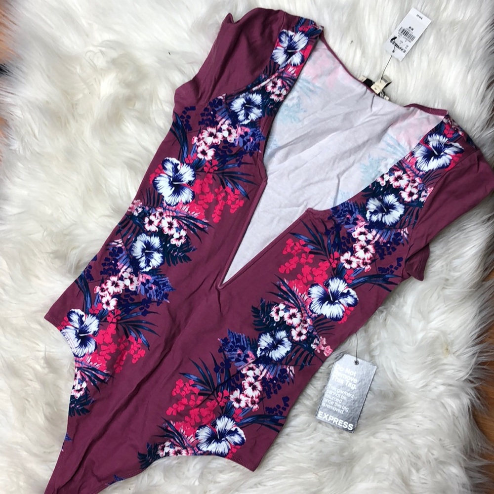 Expressed body top
